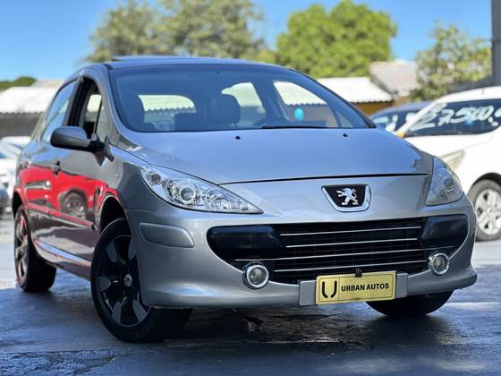 PEUGEOT 307 1.6 PRESENCE PACK 16V FLEX 4P MANUAL